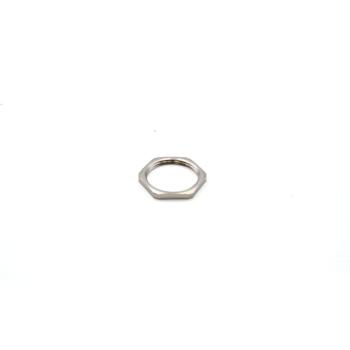  Ecrou en laiton nickel� Pg21 