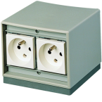  Borne �quip�e 4 PC 2P+T 