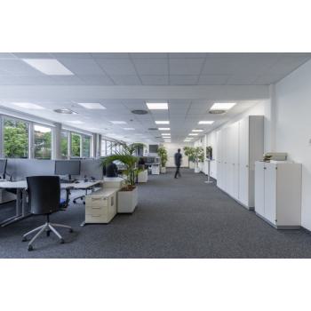  PL CMFT 600 28W/830 UGR19 PS 