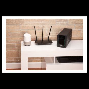  APC Easy UPS BVX 700VA IEC 