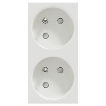  Prise 2x2P+T FR45� goul rap Bl 