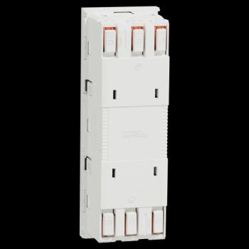  Prise triple 2P+T FR 45� Blanc 