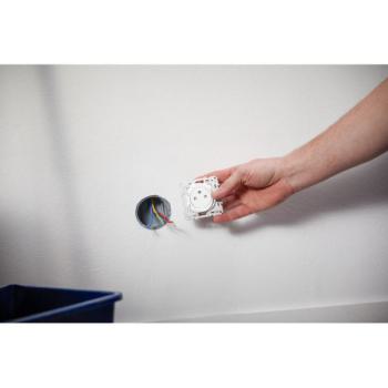  Prise 2P+T affl Griffes Blanc 