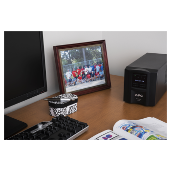  Onduleur SMT 230V 750VA T SC 