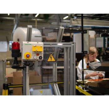  SOCLE PLAST.POUR TUBE ALU 